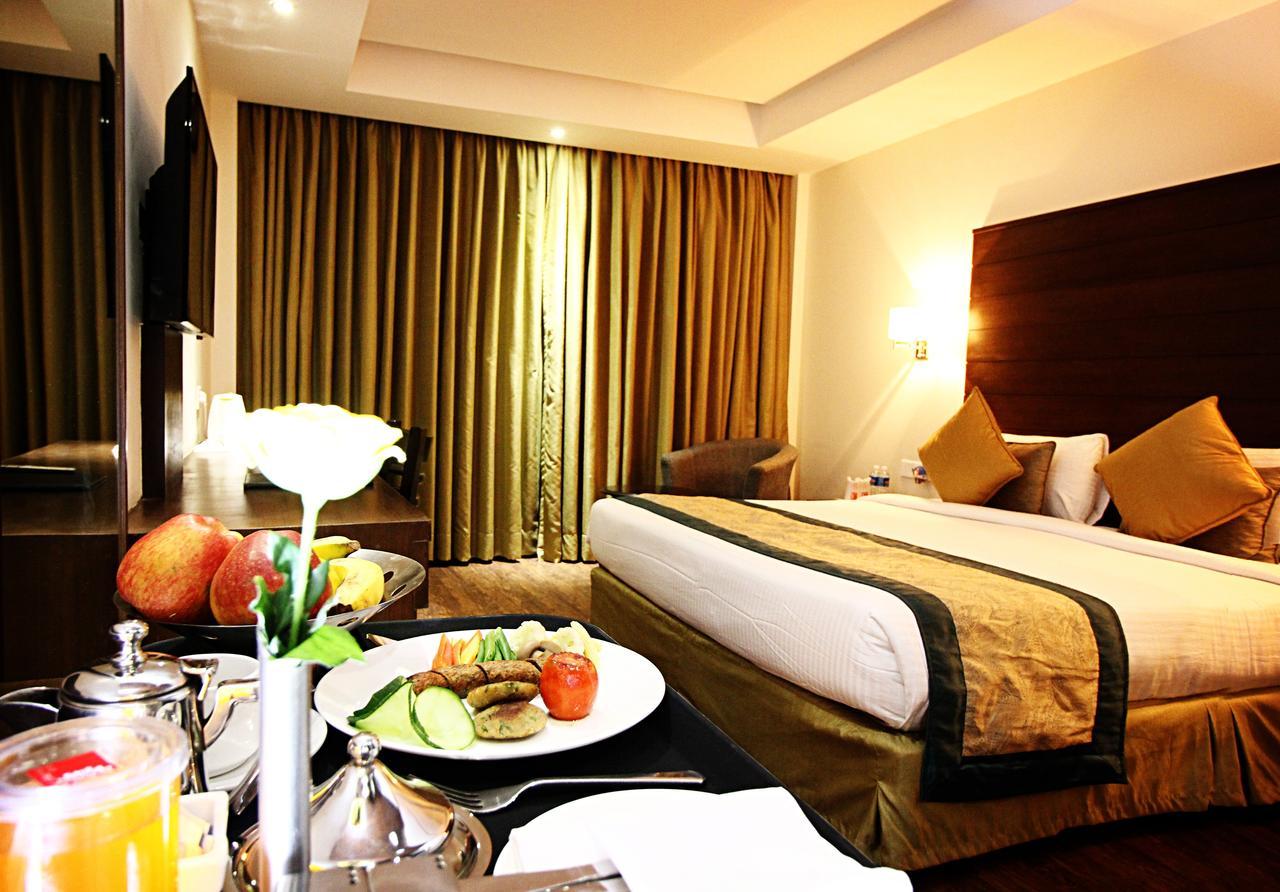 Aravali Clarks Inn Alwar Eksteriør billede