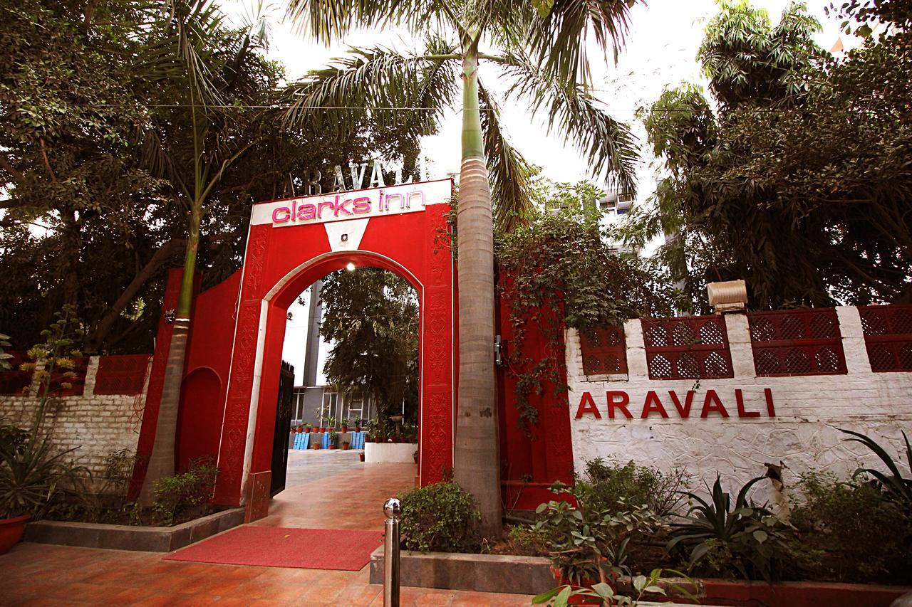 Aravali Clarks Inn Alwar Eksteriør billede
